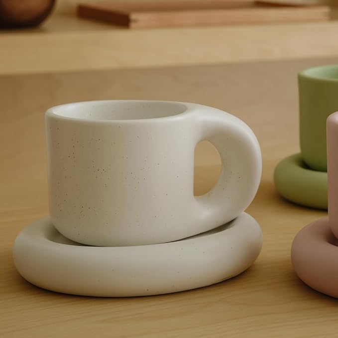 WENSHUO Chubby Funny Coffee Mug, Novelty Cute Cup and Saucer, Matte Crème, 9 oz (Nacre White)