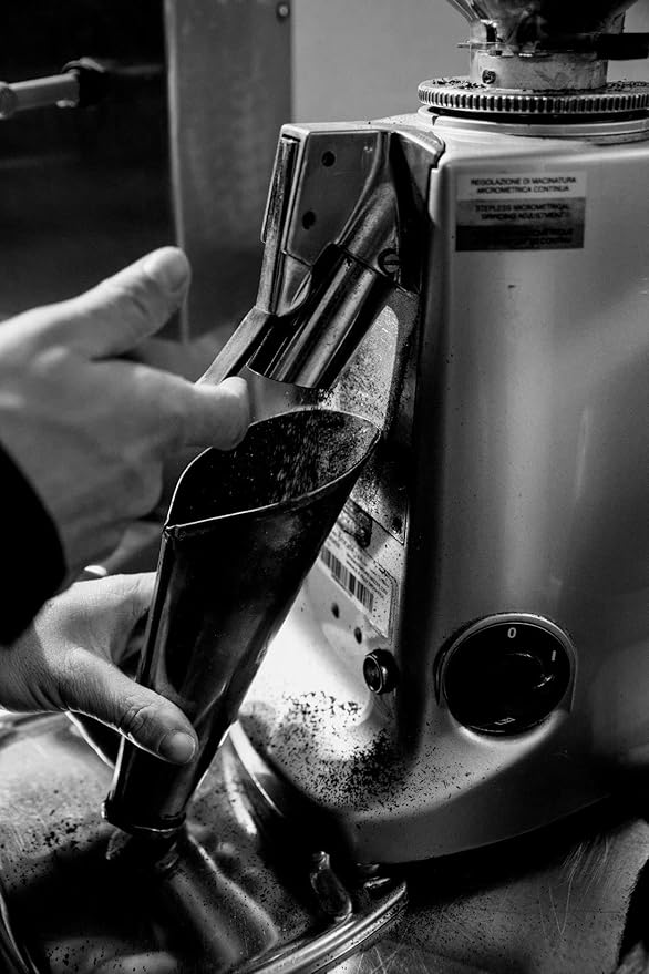 Bristot Wellcoffee Dewaxed – Low-Acid Italian Ground Espresso – Medium Roast Coffee for Moka Pot, French Press & Pour Over – 7.05 oz (200g)